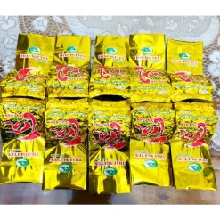 Chè búp thái nguyên đóng gói 10g đi lễ hay uống nhỏ lẻ- 1kg = 100 gói-giá bình dân( đóng gói tay)