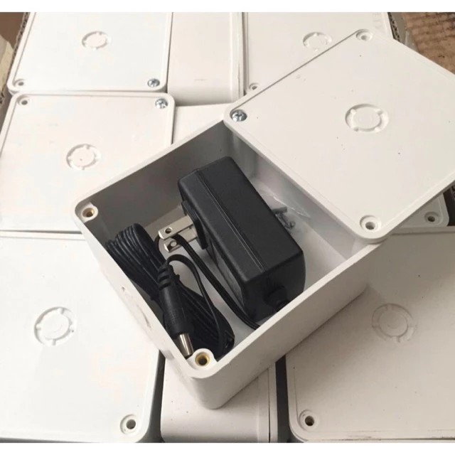 Hộp kỹ thuật cho camera chống nước Kích thước 11x11x5cm- Hộp kỹ thuật âm tường đựng nguồn cho camera