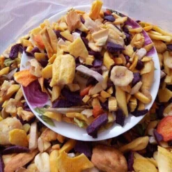 Trái Cây Sấy Vụn Giòn Ngọt Tự Nhiên – Trái Cây Sấy Thập Cẩm, Ăn Vặt Healthy, Giá Tốt