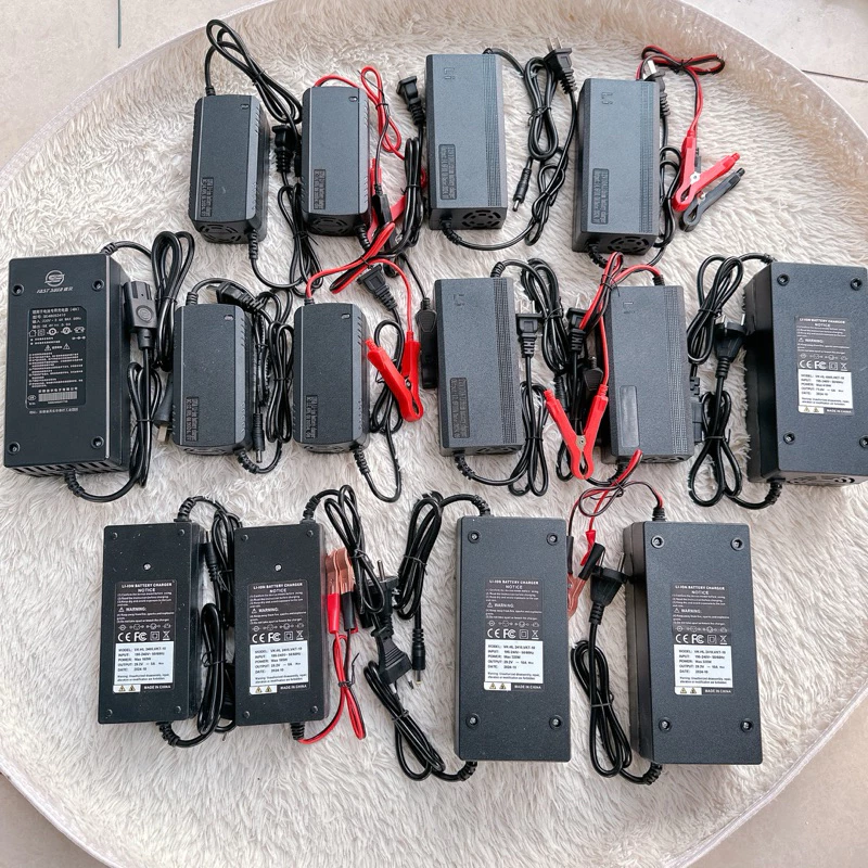 Sạc pin 1s 3s 4s 8s có quạt