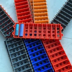 Khay cân bằng 10 cell dùng được cả pin 18650 và pin 21700